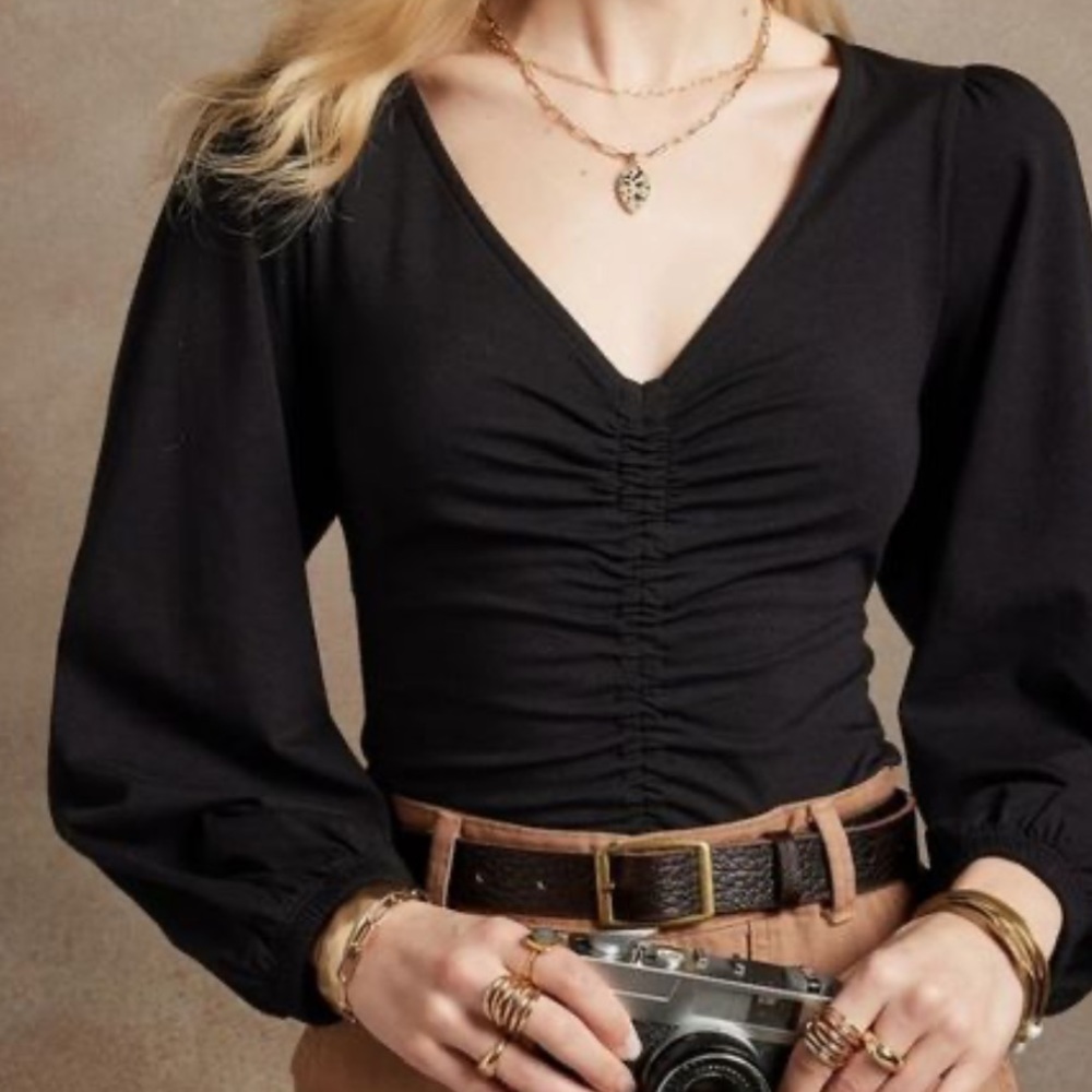 Banana Republic v-neck gathered top
